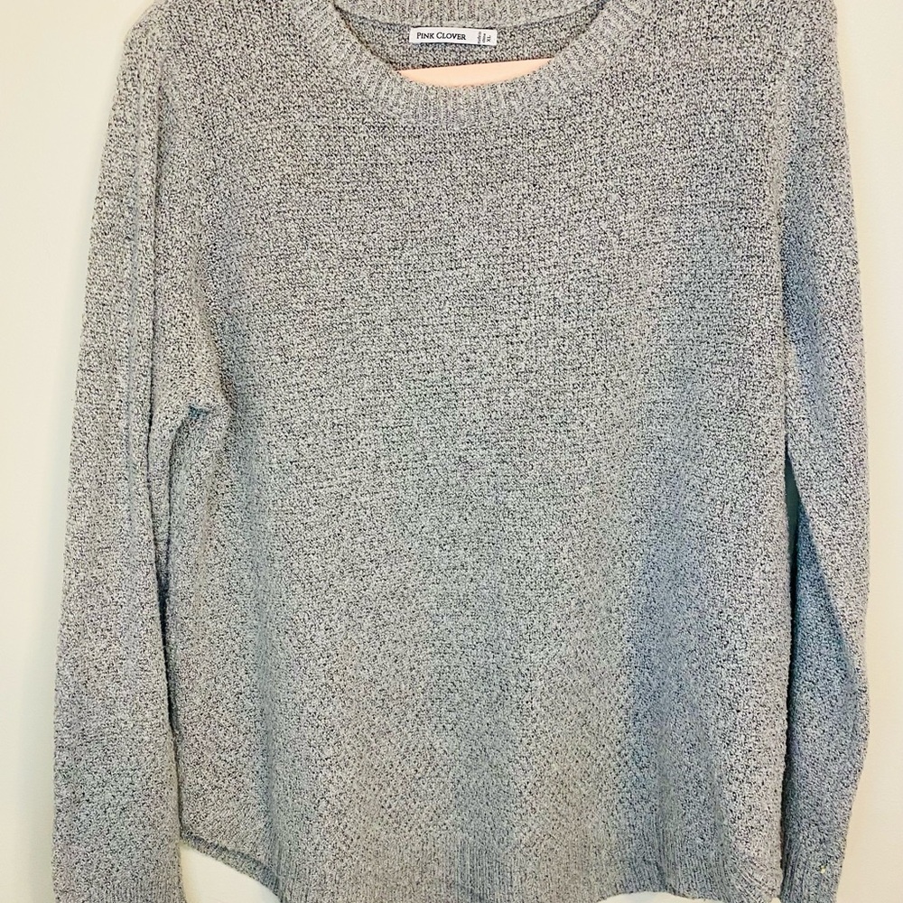Pink Clover Heathered Gray Crew Neck Sweater